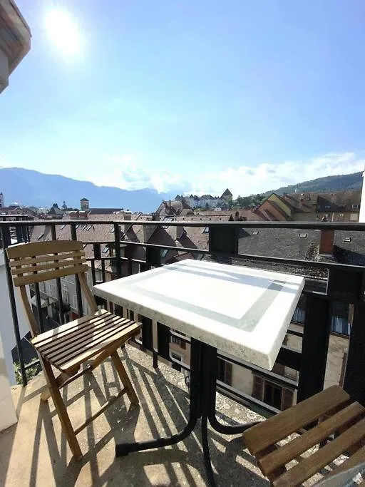 T3 De 73 M2 , Garage , Vue Montagnes Et Chateau Annecy 0*,